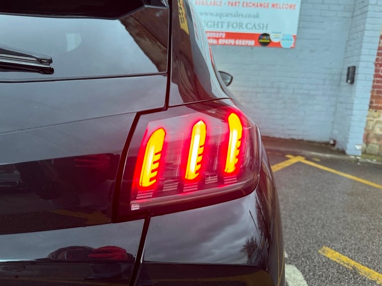 Peugeot 208 PURETECH ALLURE S/S