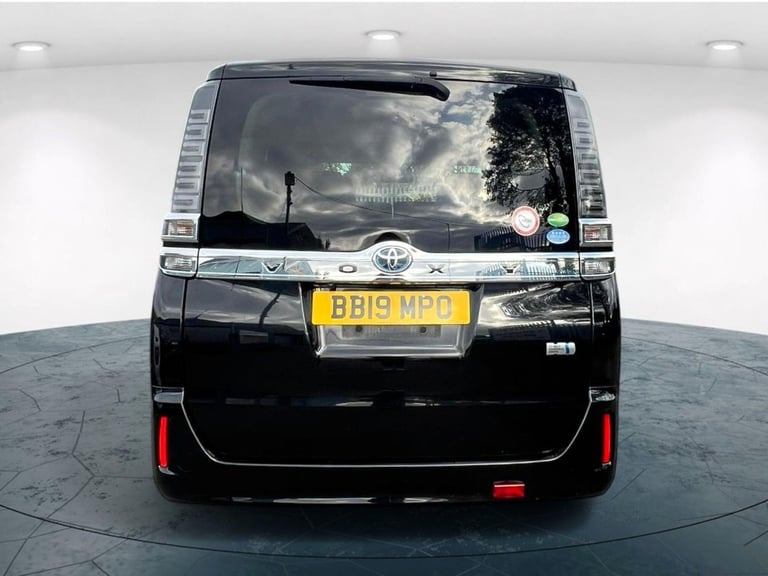 2019 Toyota Voxy Noah Hybrid 1.8 ZWR80 Auto Hybrid