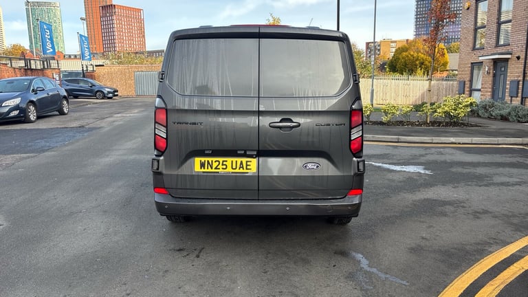 2025 Ford Transit Custom 320 L2 Diesel Fwd 2.0 EcoBlue 136ps H1 Double Cab Van Limited Auto Crew ...