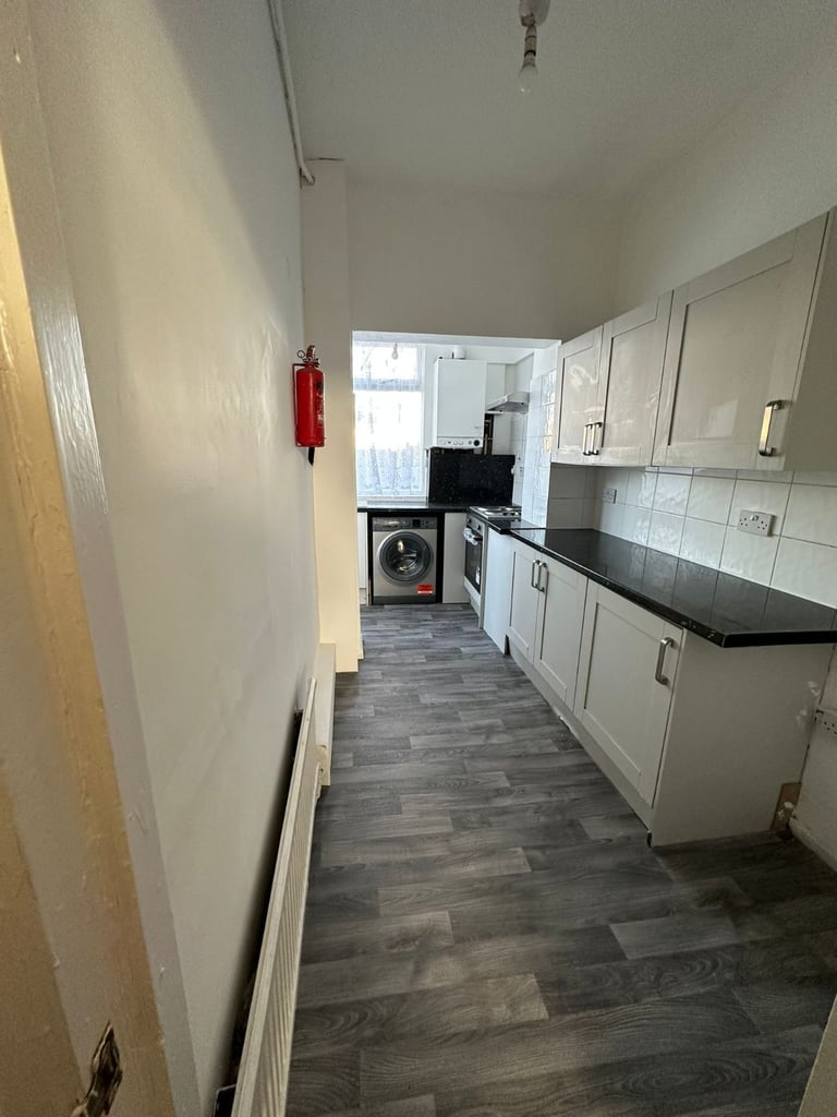 Beautiful 4 bedroom house to rent in ( IG11) Area