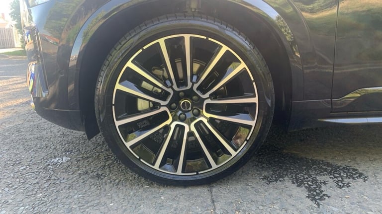 2025 Volvo XC90 Ultra, T8 AWD Plug-in hybrid, Electric/Petrol, Dark, 7 Seats Estate Petrol Parall...