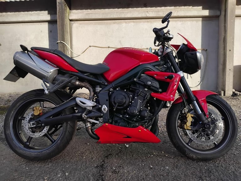 2012 12 TRIUMPH STREET TRIPLE R RED NAKED 675 STREET FIGHTER NEW MOT