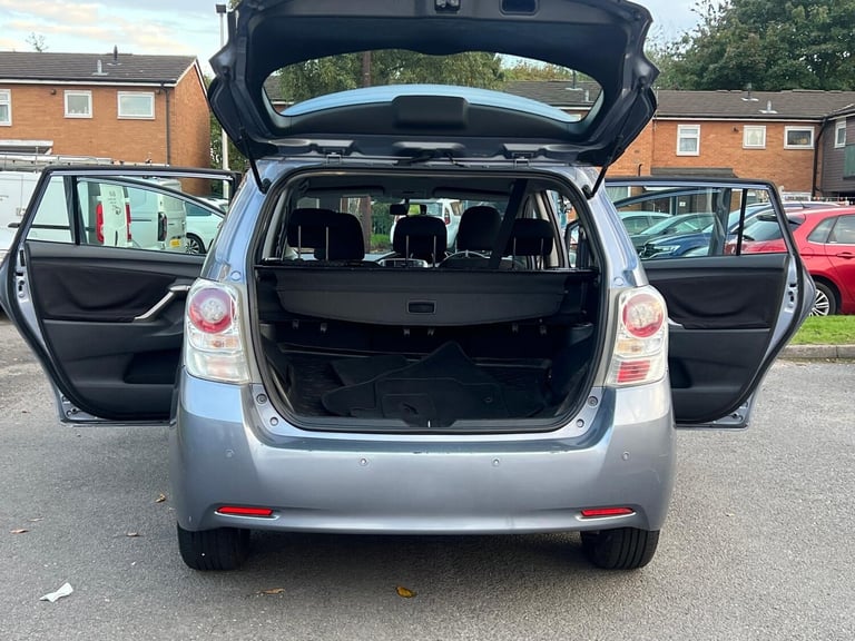 2010 Toyota Verso 1.6 V-matic TR 5dr MPV Petrol Manual