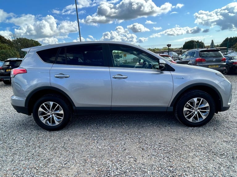 2017 Toyota RAV4 2.5 VVT-h Business Edition Plus CVT Euro 6 (s/s) 5dr (Safety Sense, Nav) ESTATE ...