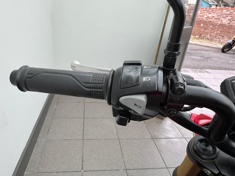 HONDA MSX 125 GROM RED, 2021 70REG ONLY 4,884 MILES 125CC USED MOTORBIKE