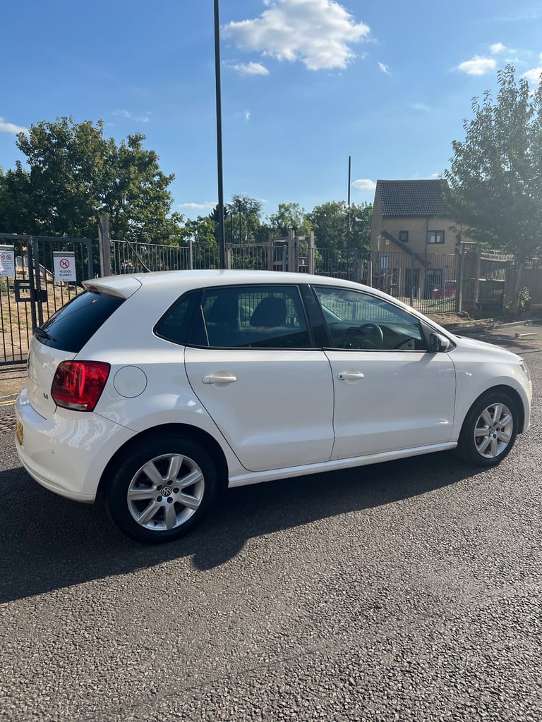 Volkswagen Polo 2013 Automatic 