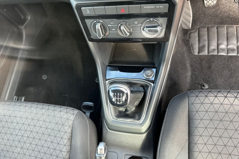  Volkswagen T Cross 1.0 Tsi Se Edition Suv 5dr Petrol Manual Euro 6 s/s 110 Ps