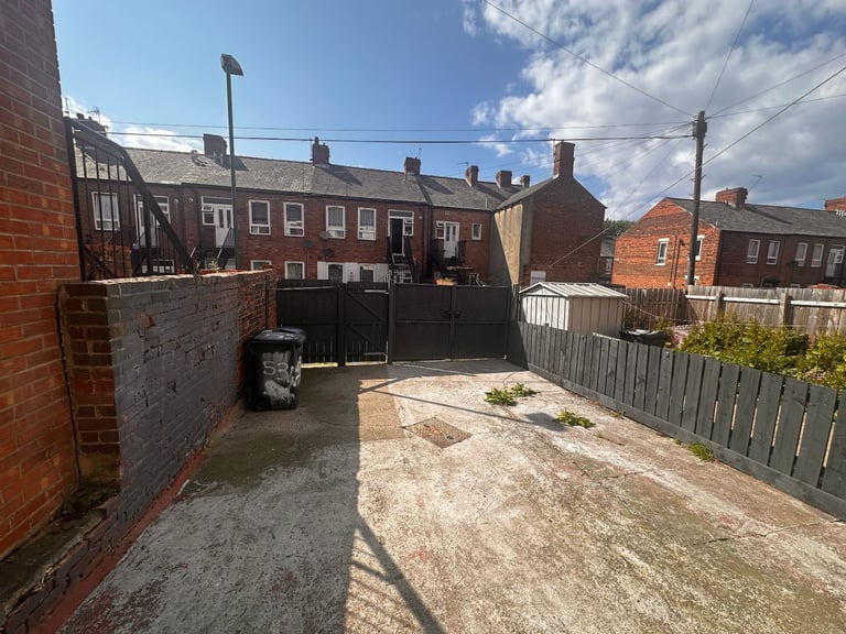 🏠 JOHN WILLIAMSON STREET- SOUTH SHIELDS -LARGE 3 BEDROOM HOUSE TO LET – DSS/UC WELCOME! 🏠