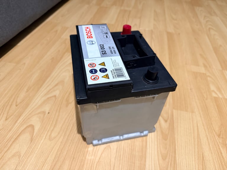 Car Battery 12V BOSCH