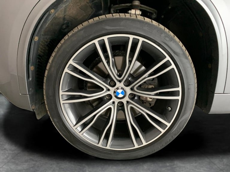 2022 BMW X5 3.0 40d M Sport SUV 5dr Diesel Auto xDrive Euro 6 (s/s) (313 ps) - THIRD-RO Suv Diese...
