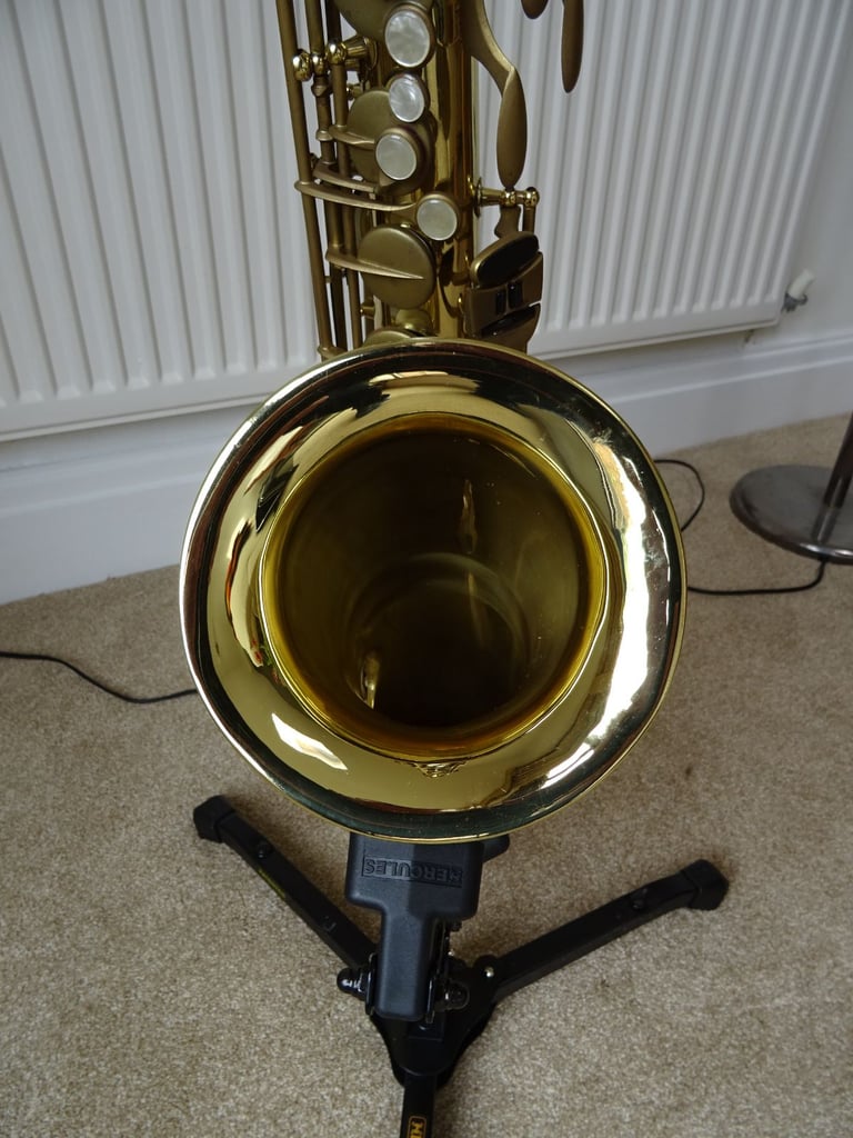 BUFFET SUPER DYNACTION TENOR, ROO PADS, NO TOP F#, HR MPC, 2 NECKS