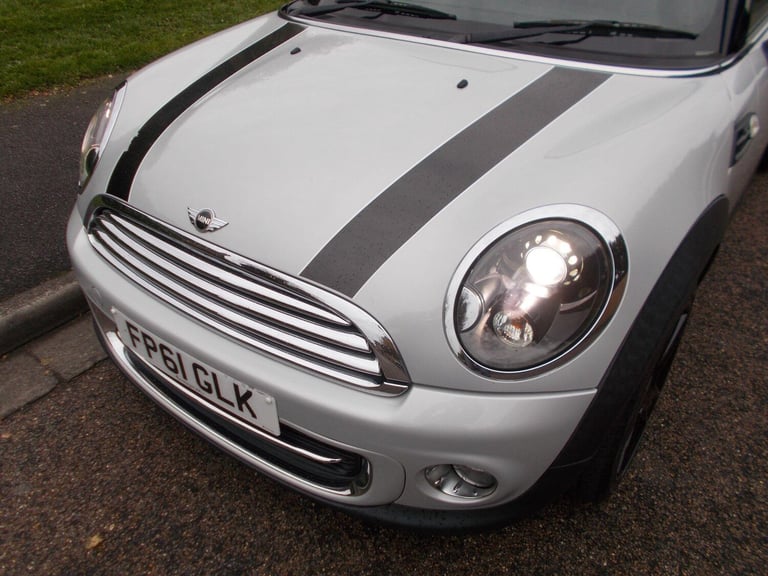 2011 MINI Hatch 1.6 Cooper Soho Euro 5 (s/s) 3dr HATCHBACK Petrol Manual