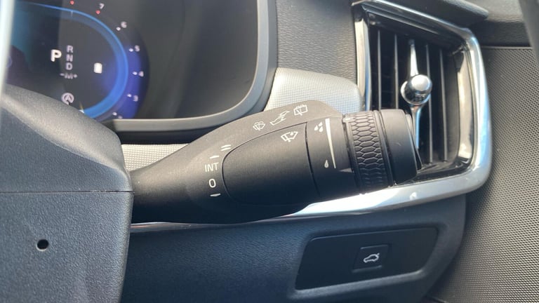 2022 Volvo V90 2.0 B4P Core 5dr Auto ESTATE PETROL Automatic