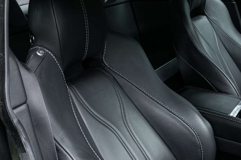 2011 Aston Martin Vantage 2dr HATCHBACK PETROL Manual