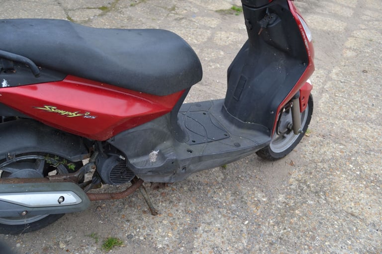 SYM Symply 125cc Scooter non runner for spares or repair