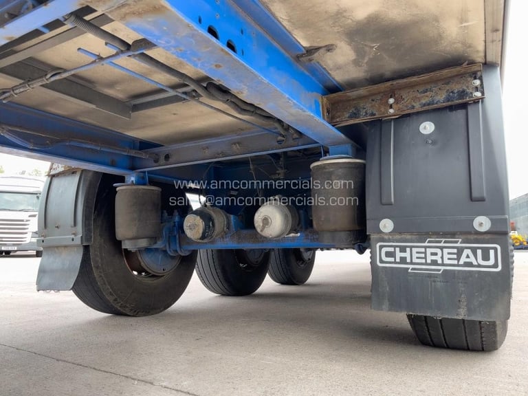 CHEREAU TWIN EVAP TRI AXLE FRIDGE TRAILER 