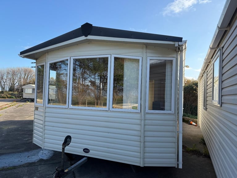 image for CHEAP CARAVAN FOR SALE OFF SITE 32FT X 12FT X 2 BEDROOMS / PRIVATE LAND