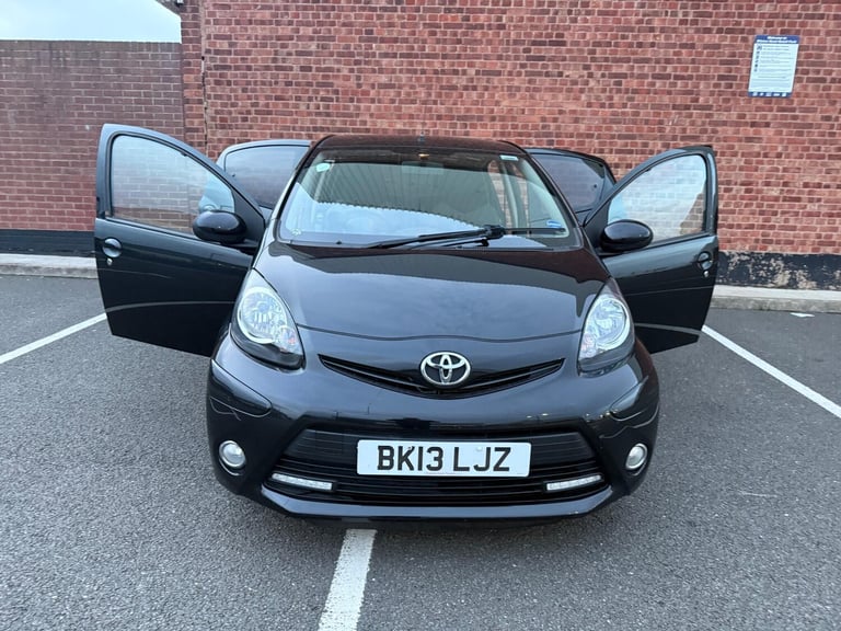 2013 Toyota AYGO 1.0 VVT-i Fire 5dr [AC] HATCHBACK PETROL Manual
