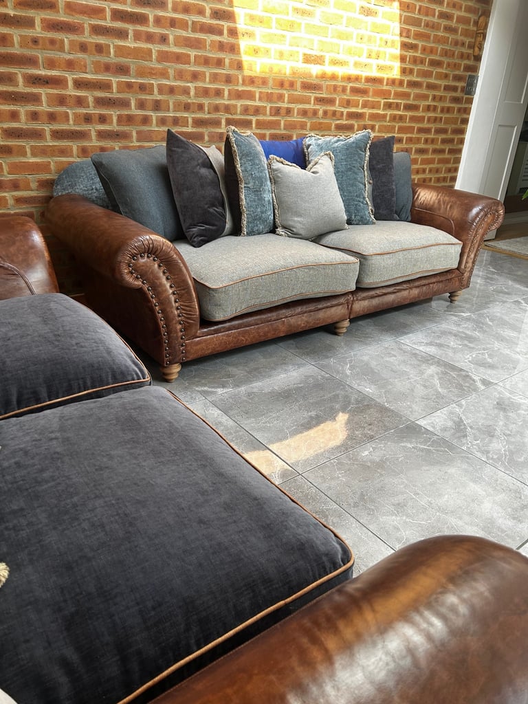 Tetrad Northwood Leather Sofa and Footstool Set ( delivery ) 