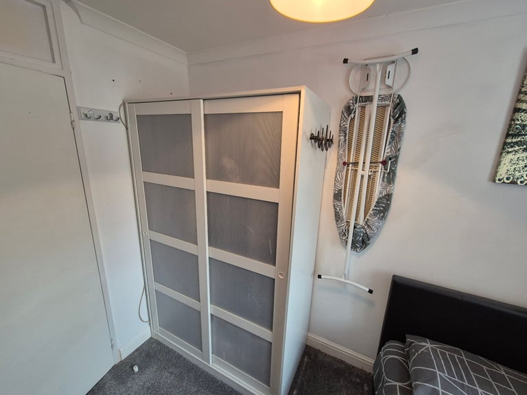 Cozy Single Room for Rent - Ideal for a Professional Female