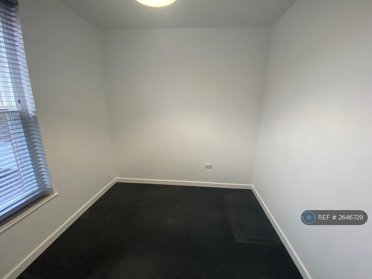2 bedroom flat in Grange House, Darlington, DL1 (2 bed) (#2646729)