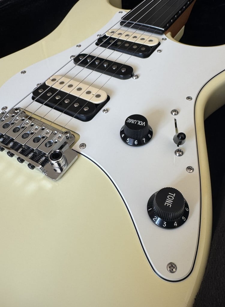 2025 Suhr Standard Roasted HSH Custom - Vintage Yellow - Trades