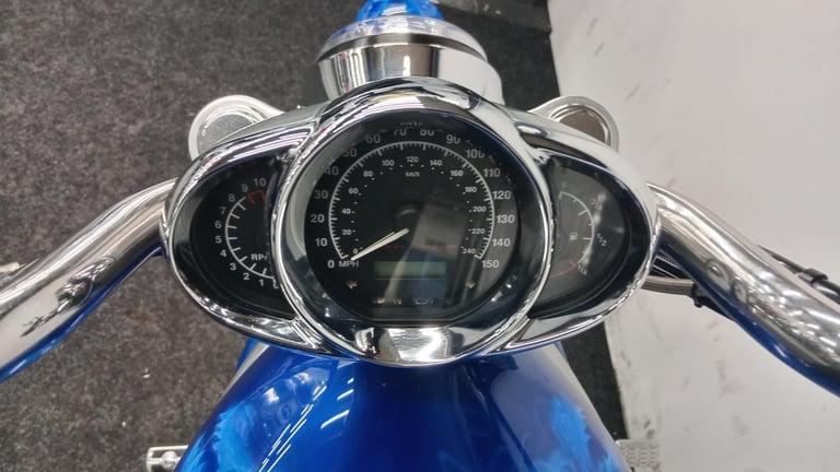 HARLEY DAVIDSON VRSCAW VROD ** 12 MONTH MOT -CUSTOM PAINT JOB - REMUS EXHAUST **