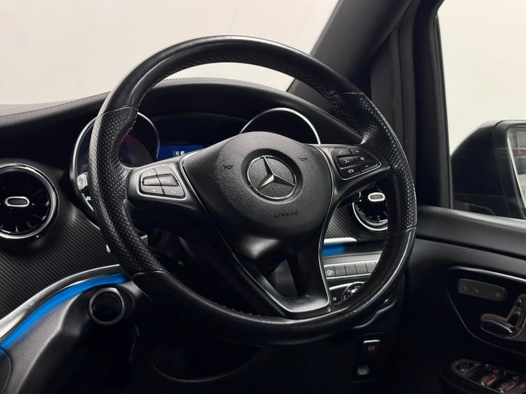 2019 Mercedes-Benz V-Class 2.0 V300d AMG Line MPV 5dr Diesel G-Tronic+ Euro 6 (s/s) 7 Seat (239 p...