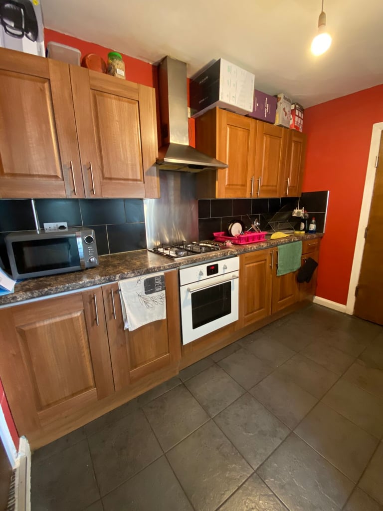 BEAUTIFUL ENSUITE DOUBLE ROOM TO RENT IN HOUNSLOW 
