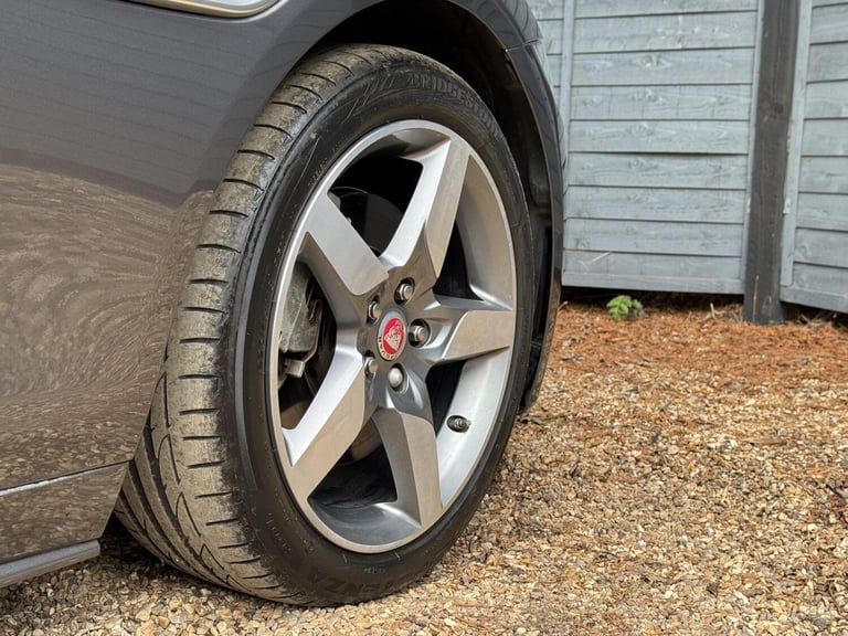 2015 Jaguar XE 2.0 [240] R-Sport 4dr Auto SALOON PETROL Automatic
