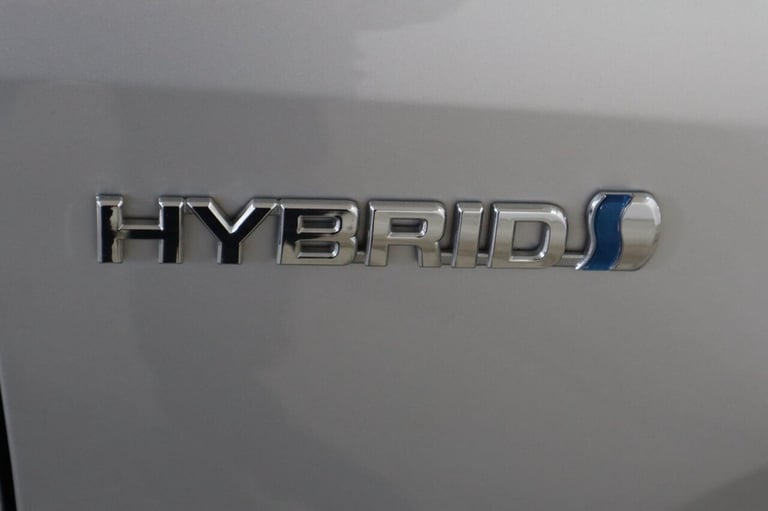 2020 Toyota Corolla 2.0 VVT-h Design Touring Sports CVT Euro 6 (s/s) 5dr Estate PETROL/ELECTRIC A...