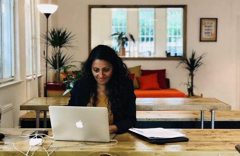  Office | Creative Space | Beauty Room | Workspace | Commercial unit in Leytonstone East London E10 