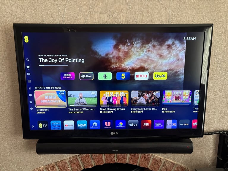 32” LG tv and AZATOM Soundbar