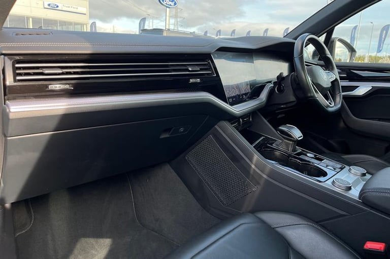 2021 Volkswagen Touareg 3.0 TDI V6 Black Edition SUV 5dr Diesel Tiptronic 4Motion Euro 6 (s/s) (2...