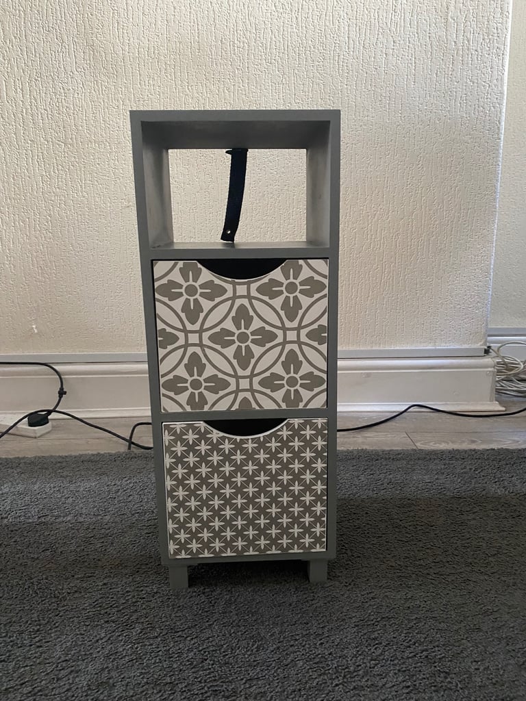 Storage draws with caddy 