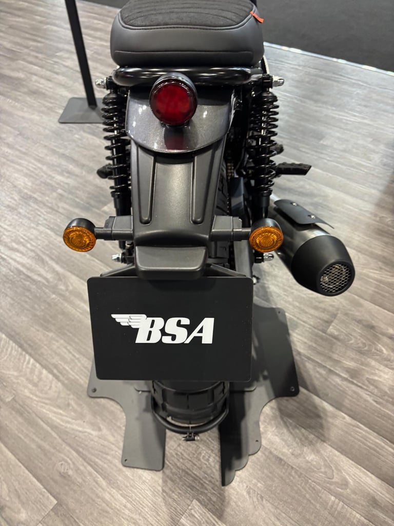 BSA Scrambler 650cc Classic Motorcycle Gold Star 