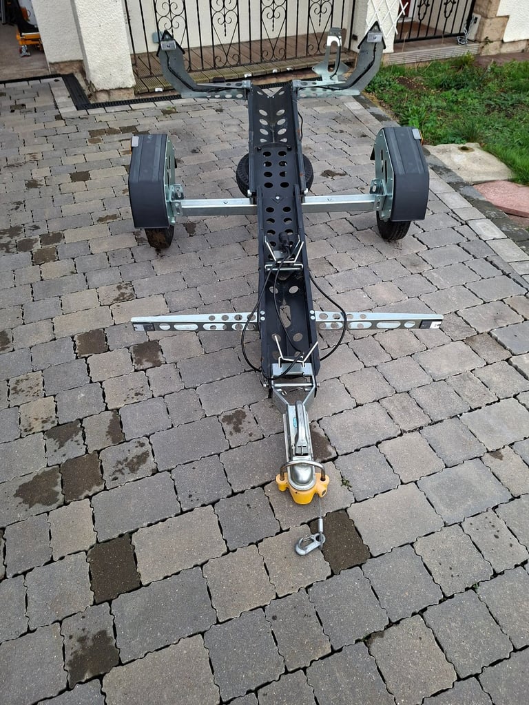 Collapsable motorcycle trailer