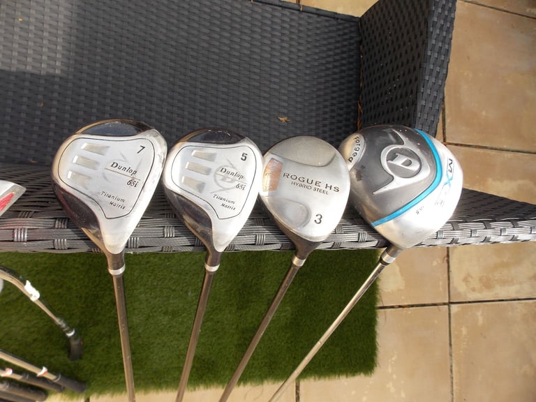 Mens Right Handed Slazenger Firesteel Golf Club Set + Bag, Balls and Tees