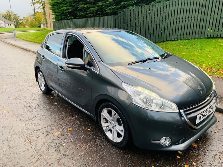 Peugeot, 208, Hatchback, 2015, Manual, 1560 (cc), 5 doors
