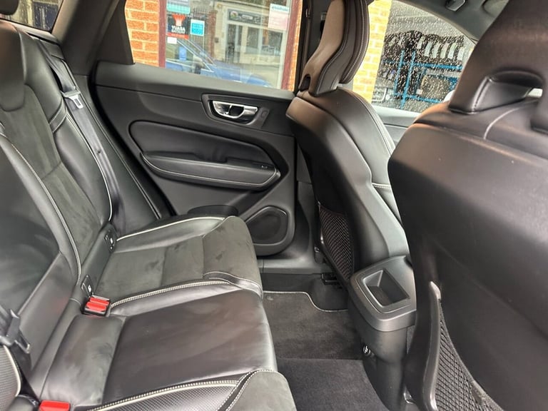 2019 Volvo XC60 2.0 D4 R-Design SUV 5dr Diesel Auto AWD Euro 6 (s/s) (190 ps) ESTATE Diesel Autom...