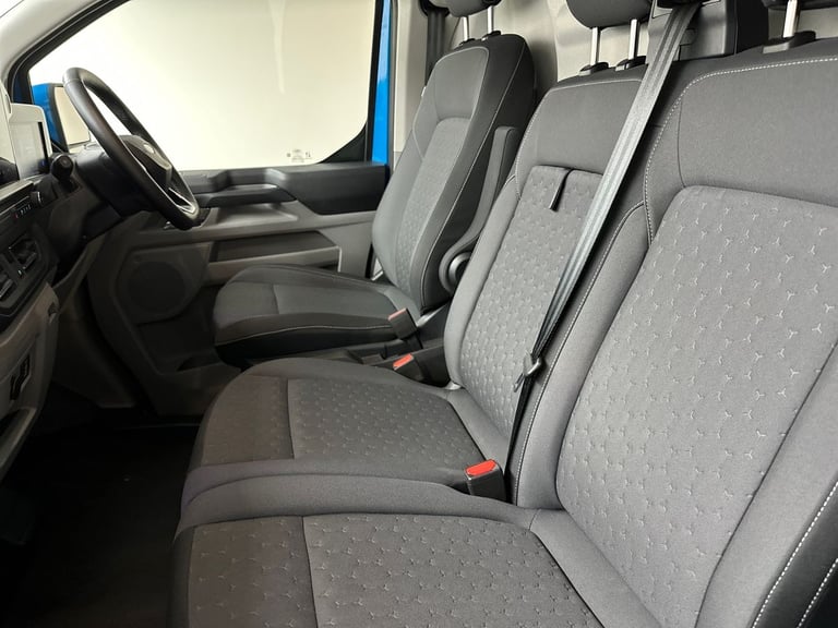 2025 Ford Transit Custom 100kW 65kWh H1 Van Limited Auto PANEL VAN ELECTRIC Automatic