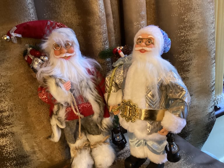 image for Santa Claus figures 10 each