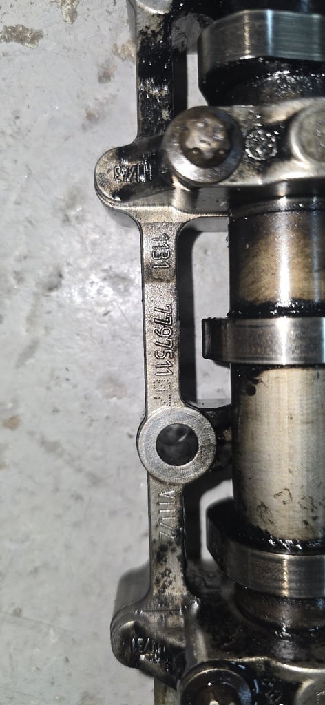 CAMSHAFTS AND CARRIER 2.0