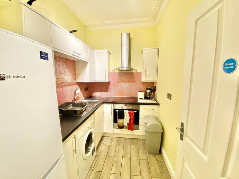 🏡 LUXURY 9 Bed House 🔥 Lincoln City Centre Location 🔥 Accredited 🏡