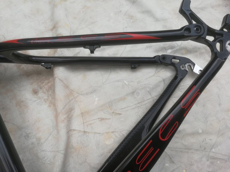 Beks carbon fibre MTB frame 26 inch size small ex condition 