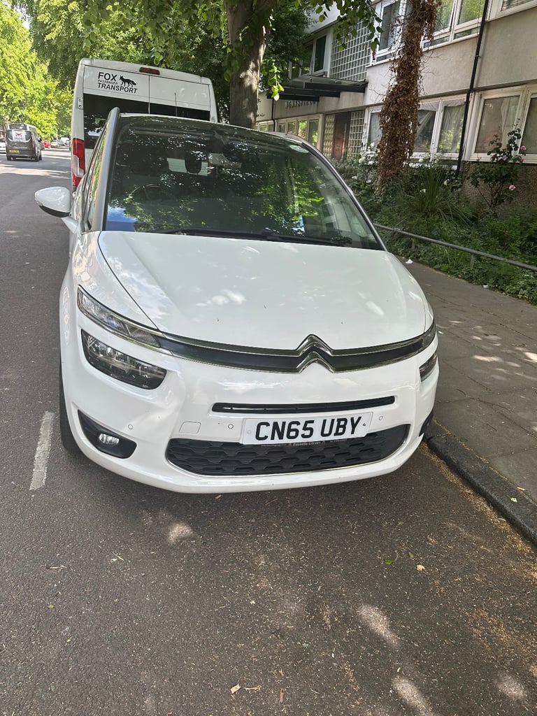  2015 (65) Peugeot – CN65 UBY – 1.6L Diesel Automatic – PCO Registered Until Aug 2026