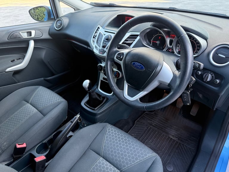 2011 Ford Fiesta 1.4 Zetec 5dr HATCHBACK Petrol Manual