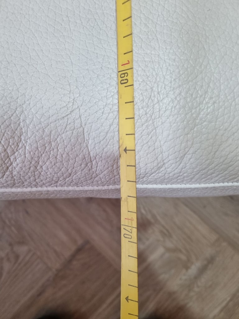 L SHAPE SOFA BED IN LEATHER