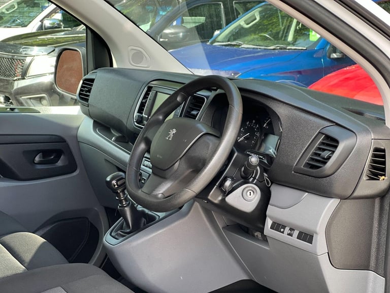 2022 Peugeot Expert 1.5 BlueHDi 1000 Professional Premium Long Panel Van LWB Euro 6 (s/s) 6dr PAN...