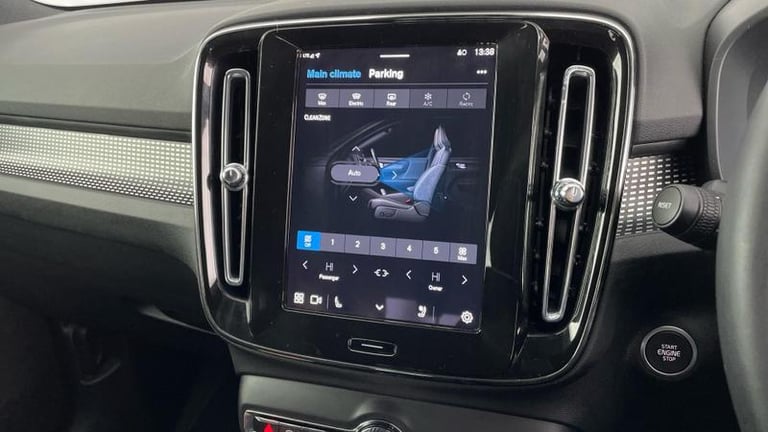 2025 Volvo XC40 Plus B4 Mild hybrid Petrol Dark Automatic SUV Petrol Automatic